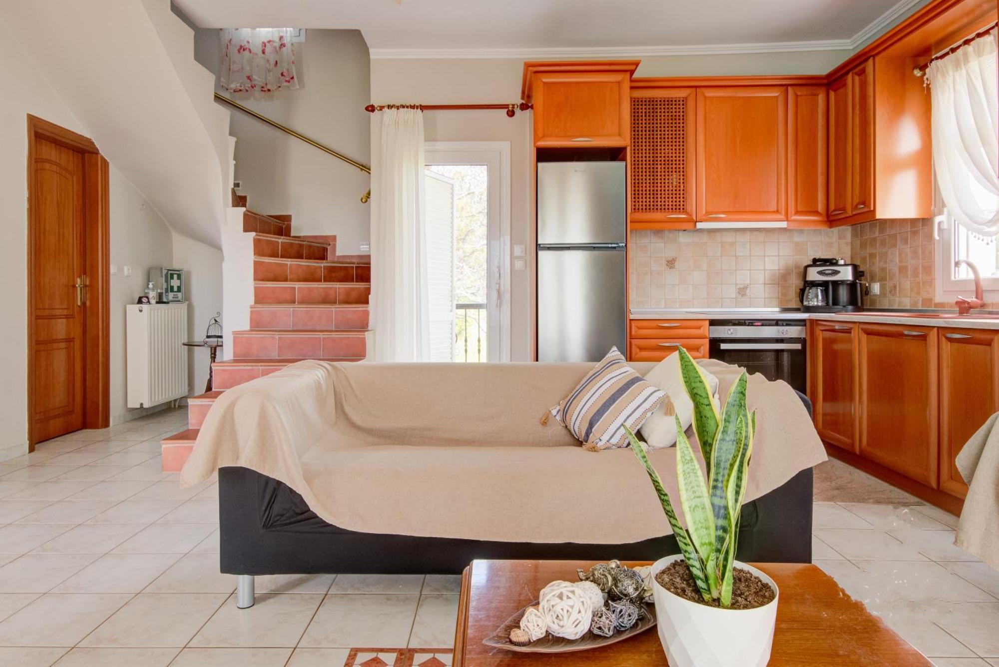 Private 6-Bdrm Villa With Garden 150M To Beach 帕拉迪索 外观 照片