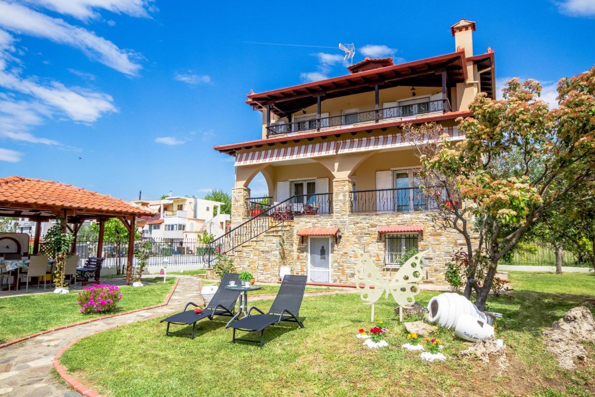 Private 6-Bdrm Villa With Garden 150M To Beach 帕拉迪索 外观 照片